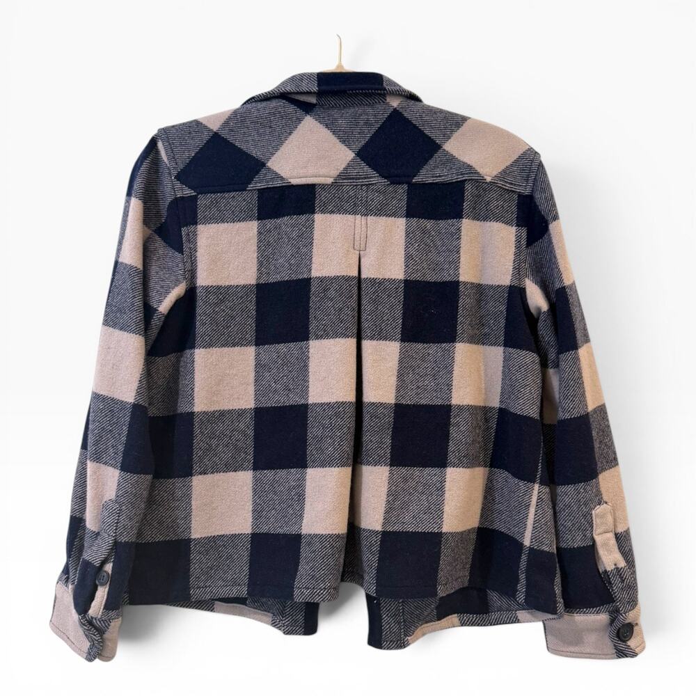 PENDLETON Cropped Flannel Shirt Jacket Navy Buffalo Check Plaid Medium EUC - Picture 3 of 3